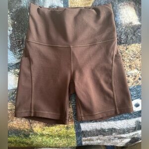 Lululemon Wonder Train High Rise Bike Shorts